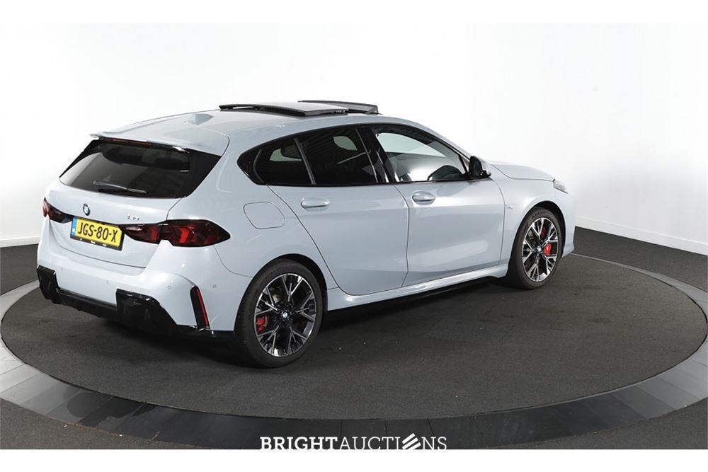 BMW 120 1 Serie i M Sport 156pk 2025 (Origineel-NL) 1-Serie, JGS-80-X