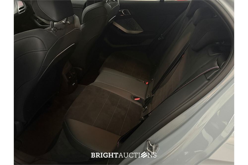 BMW 120 1 Serie i M Sport 156pk 2025 (Origineel-NL) 1-Serie, JGS-80-X
