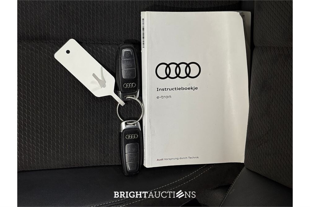 Audi e-tron 50 S edition Quattro 71 kWh 2020 (Origineel-NL), K-354-HT