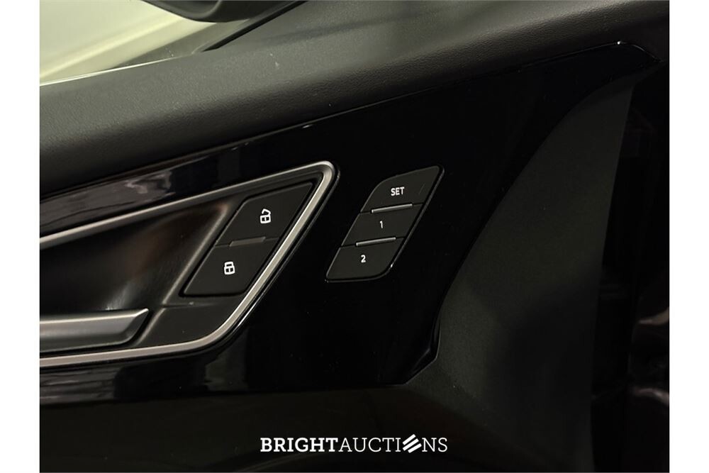 Audi Q4 40 Launch edition S Competition 77 kWh 2021, P-901-KJ