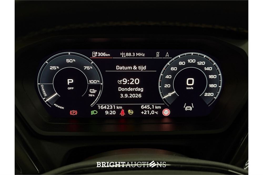 Audi Q4 40 Launch edition S Competition 77 kWh 2021, P-901-KJ