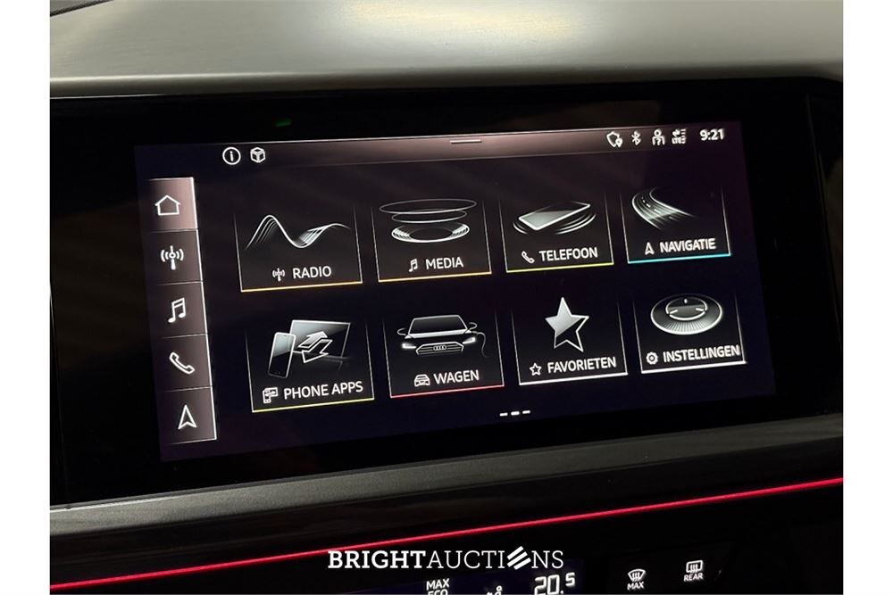 Audi Q4 40 Launch edition S Competition 77 kWh 2021, P-901-KJ
