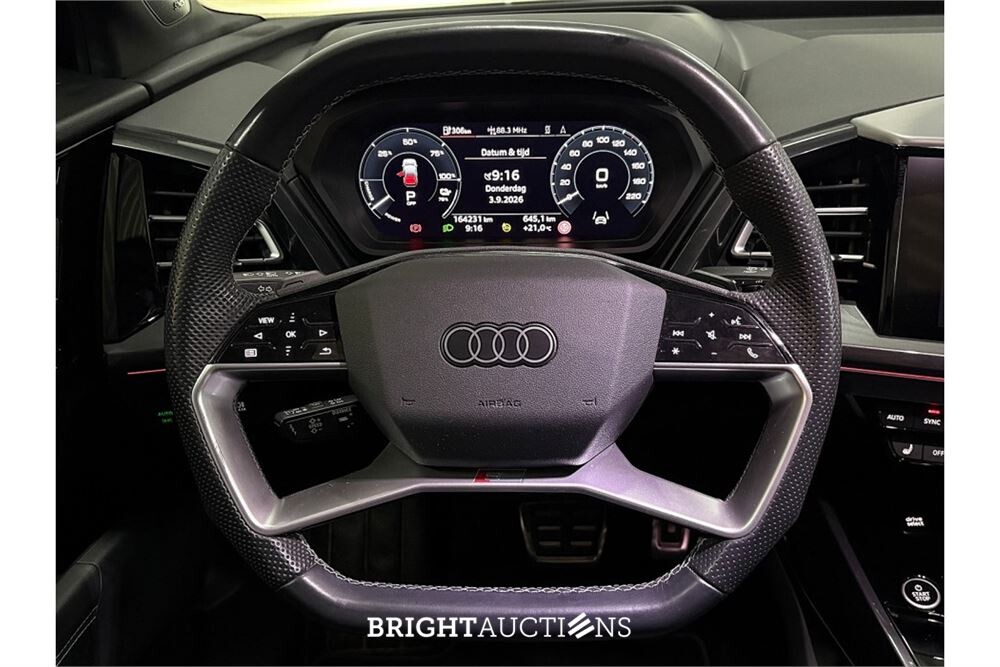 Audi Q4 40 Launch edition S Competition 77 kWh 2021, P-901-KJ