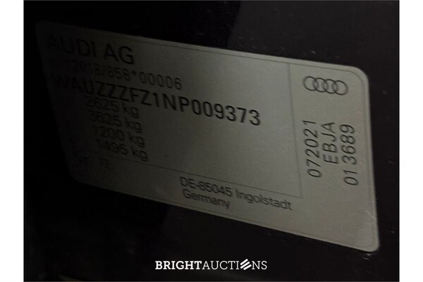 Audi Q4 40 Launch edition S Competition 77 kWh 2021, P-901-KJ