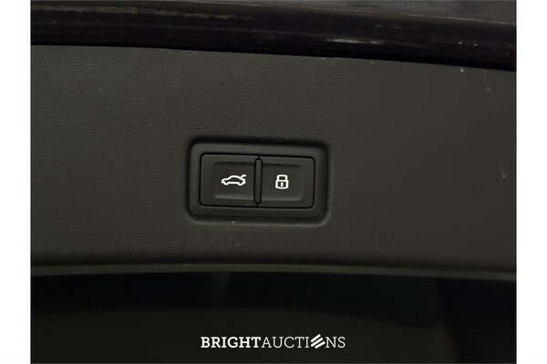 Audi Q4 40 Launch edition S Competition 77 kWh 2021, P-901-KJ