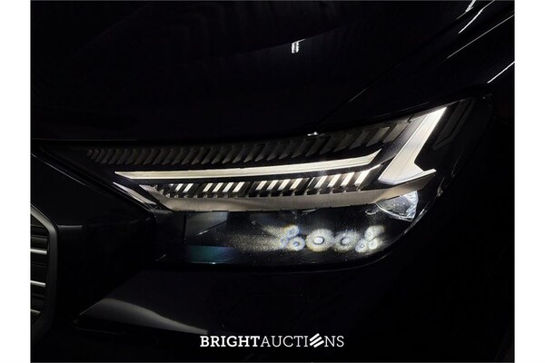 Audi Q4 40 Launch edition S Competition 77 kWh 2021, P-901-KJ