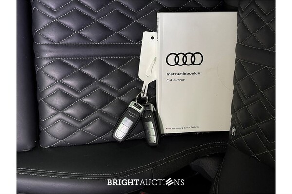 Audi Q4 40 Launch edition S Competition 77 kWh 2021, P-901-KJ