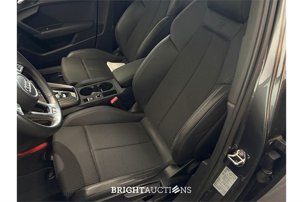 Audi A3 Limousine 35 S edition TFSI 149pk 2022 (Origineel-NL), P-148-HX