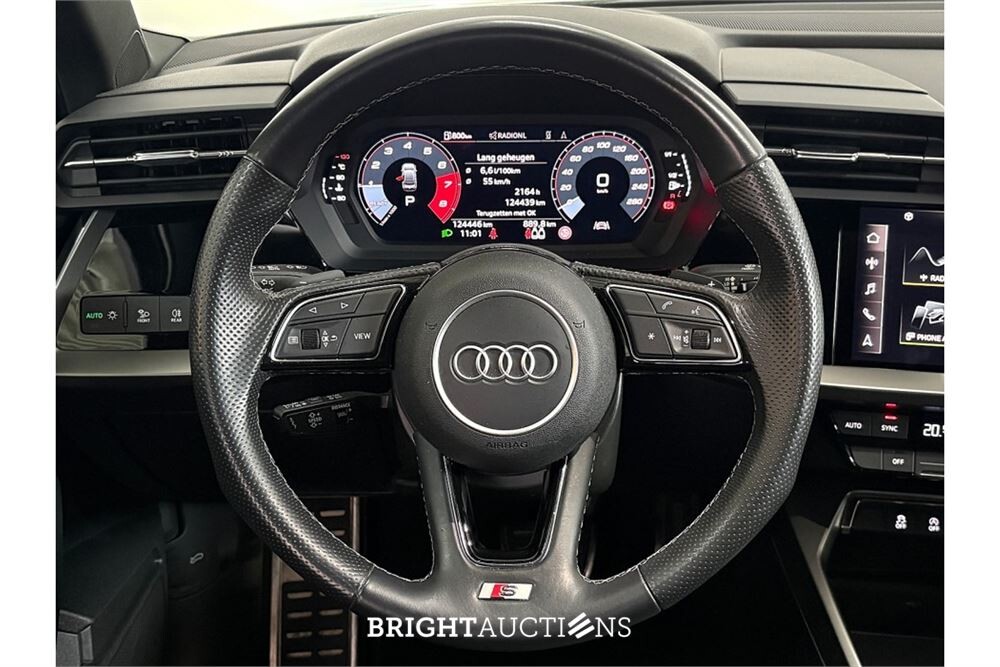 Audi A3 Limousine 35 S edition TFSI 149pk 2022 (Origineel-NL), P-148-HX
