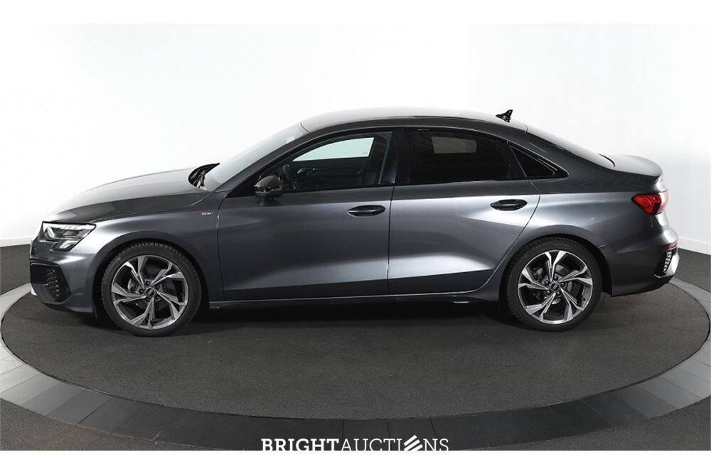 Audi A3 Limousine 35 S edition TFSI 149pk 2022 (Origineel-NL), P-148-HX