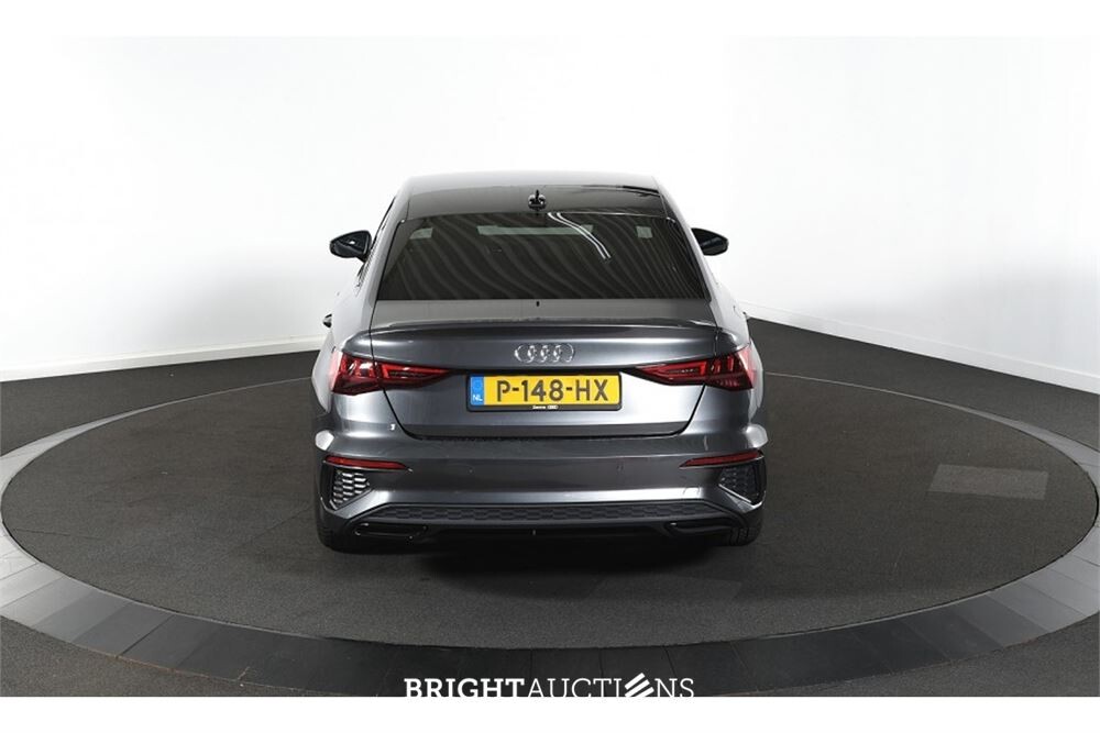 Audi A3 Limousine 35 S edition TFSI 149pk 2022 (Origineel-NL), P-148-HX