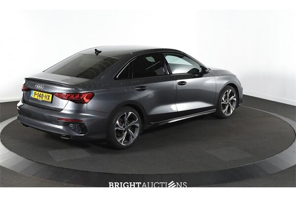 Audi A3 Limousine 35 S edition TFSI 149pk 2022 (Origineel-NL), P-148-HX
