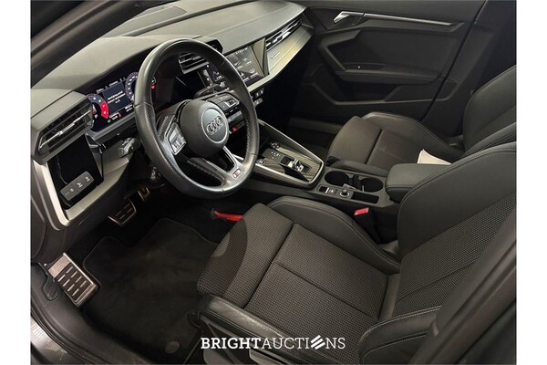 Audi A3 Limousine 35 S edition TFSI 149pk 2022 (Origineel-NL), P-148-HX