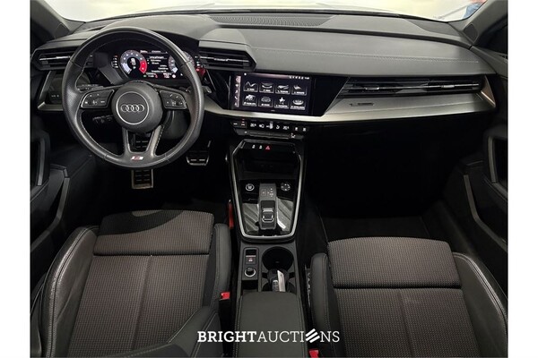 Audi A3 Limousine 35 S edition TFSI 149pk 2022 (Origineel-NL), P-148-HX