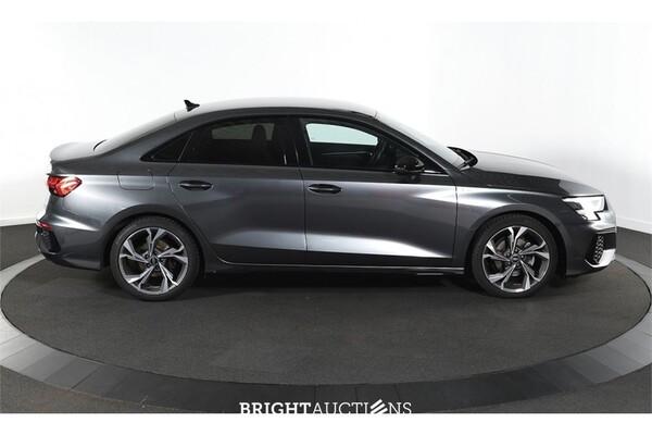 Audi A3 Limousine 35 S edition TFSI 149pk 2022 (Origineel-NL), P-148-HX