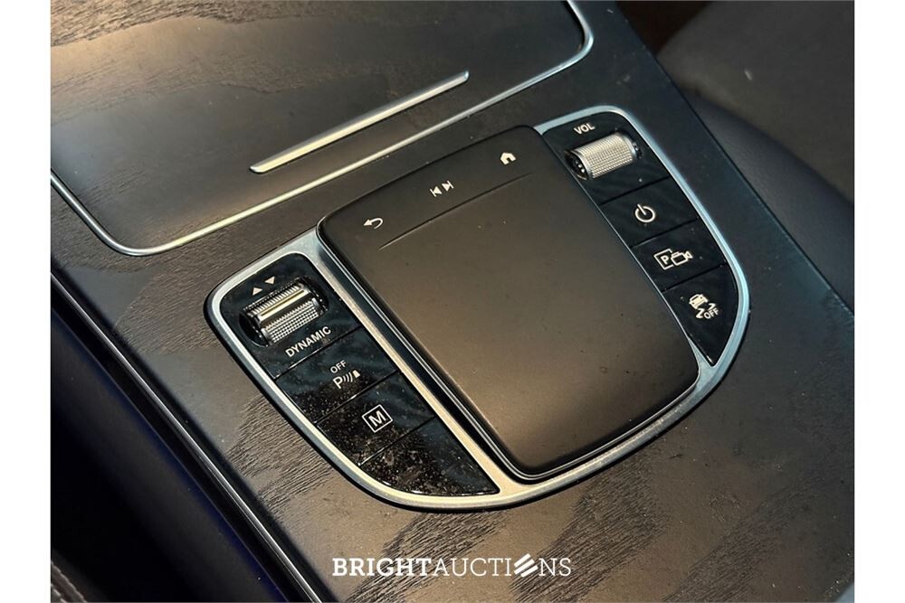 Mercedes-Benz GLC 300 e 4MATIC Business Solution AMG 333pk 2022 (Origineel-NL) GLC-Klasse, P-743-ZP
