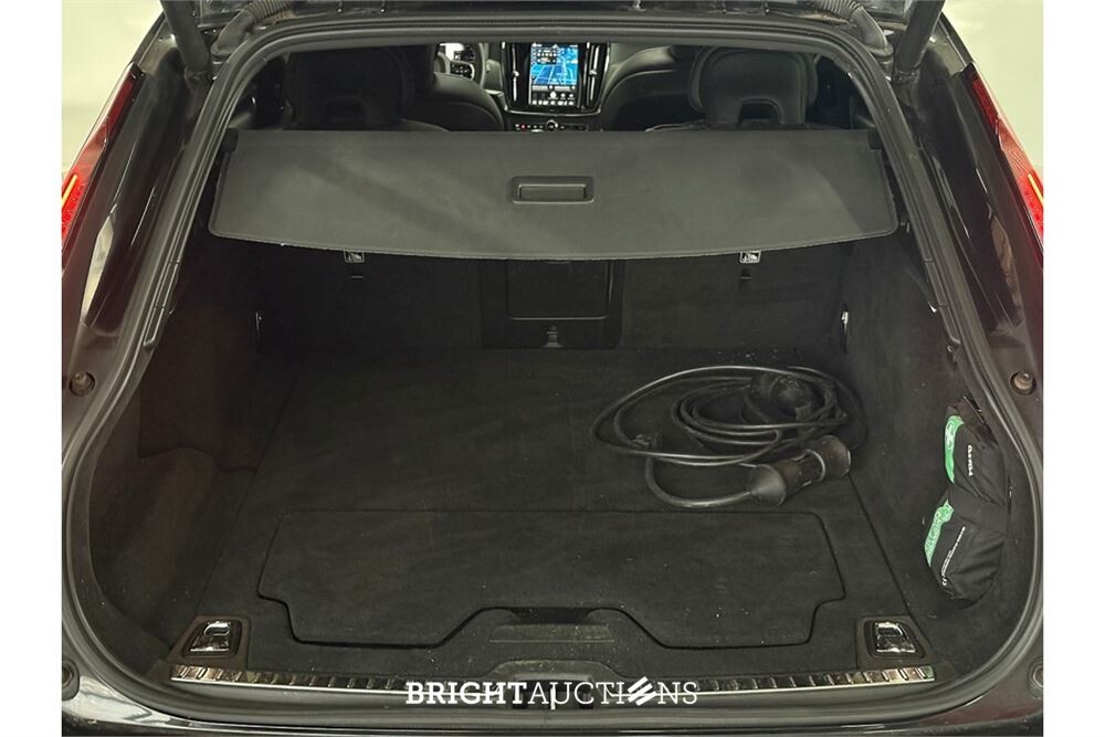Volvo V90 T8 Plug-in Hybrid Ultimate Bright 2.0 AWD 455pk 2022 (Origineel-NL), R-890-BF