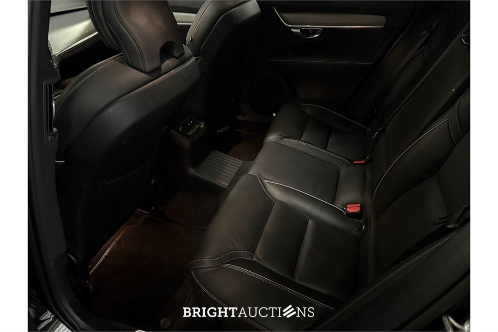 Volvo V90 T8 Plug-in Hybrid Ultimate Bright 2.0 AWD 455pk 2022 (Origineel-NL), R-890-BF