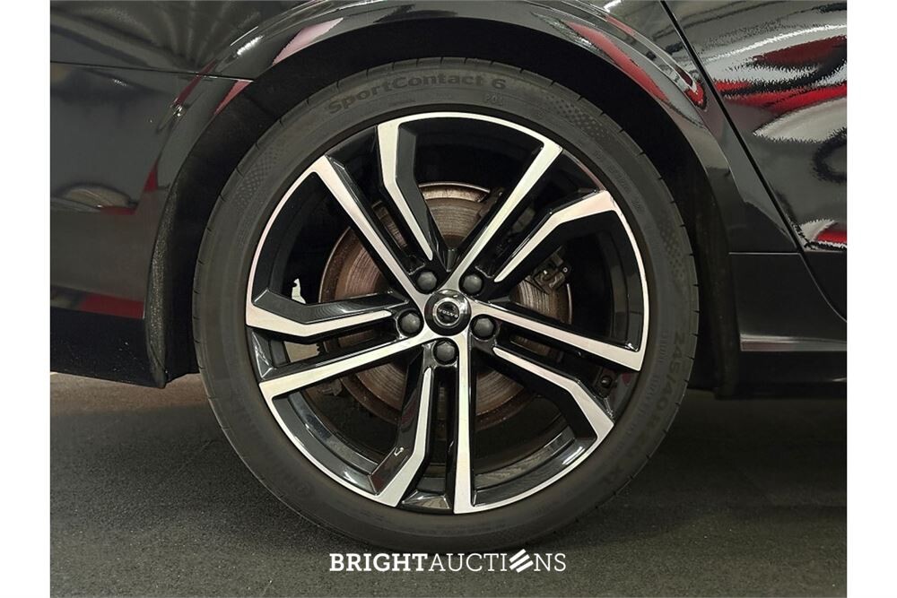 Volvo V90 T8 Plug-in Hybrid Ultimate Bright 2.0 AWD 455pk 2022 (Origineel-NL), R-890-BF