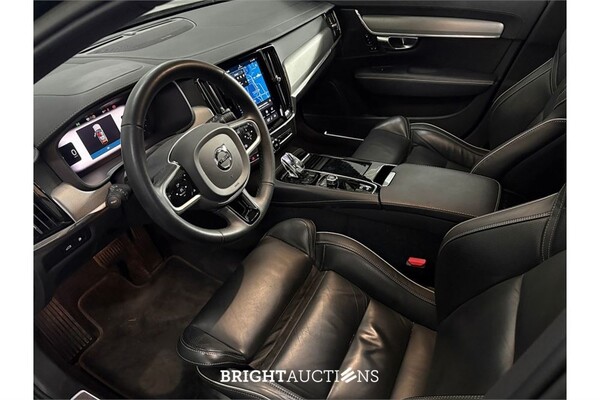 Volvo V90 T8 Plug-in Hybrid Ultimate Bright 2.0 AWD 455pk 2022 (Origineel-NL), R-890-BF
