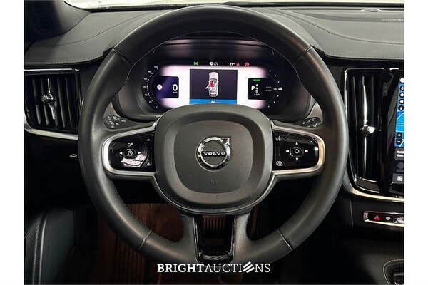 Volvo V90 T8 Plug-in Hybrid Ultimate Bright 2.0 AWD 455pk 2022 (Origineel-NL), R-890-BF