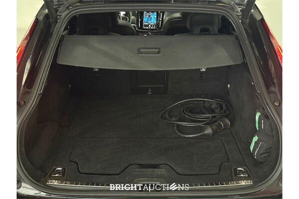Volvo V90 T8 Plug-in Hybrid Ultimate Bright 2.0 AWD 455pk 2022 (Origineel-NL), R-890-BF