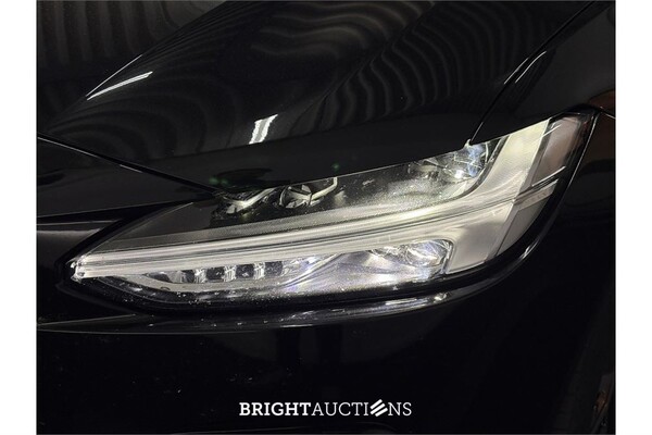 Volvo V90 T8 Plug-in Hybrid Ultimate Bright 2.0 AWD 455pk 2022 (Origineel-NL), R-890-BF