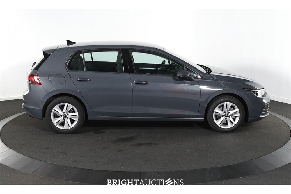 Volkswagen Golf eTSI Life Business 1.0 110pk 2023 (Origineel-NL), T-279-LN