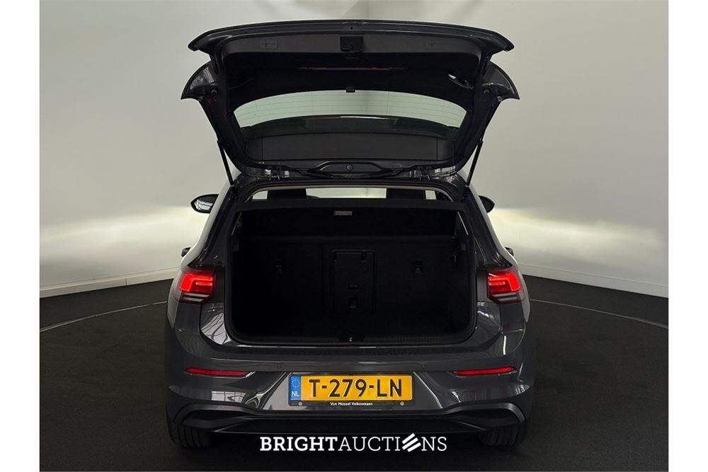 Volkswagen Golf eTSI Life Business 1.0 110pk 2023 (Origineel-NL), T-279-LN
