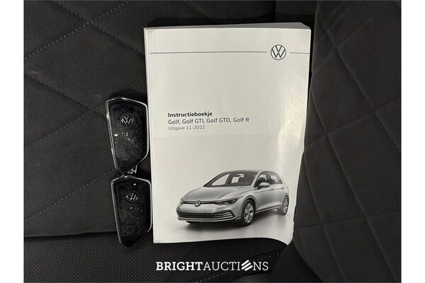 Volkswagen Golf eTSI Life Business 1.0 110pk 2023 (Origineel-NL), T-279-LN
