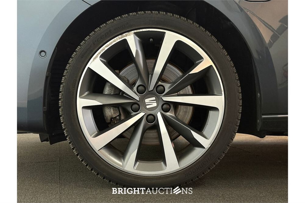 SEAT Leon FR eHybrid PHEV Business Intense 1.4 TSI 258pk 2021, P-582-BT