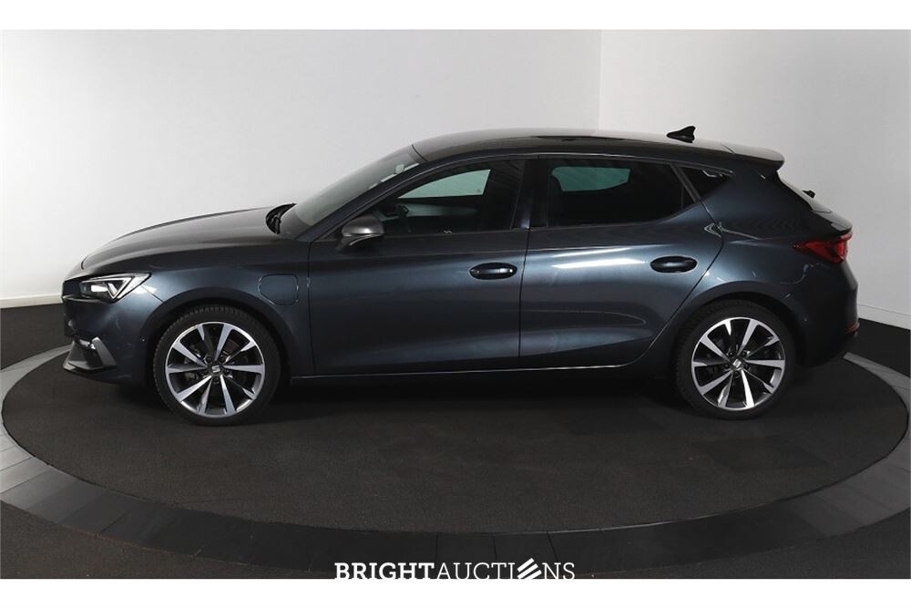 SEAT Leon FR eHybrid PHEV Business Intense 1.4 TSI 258pk 2021, P-582-BT