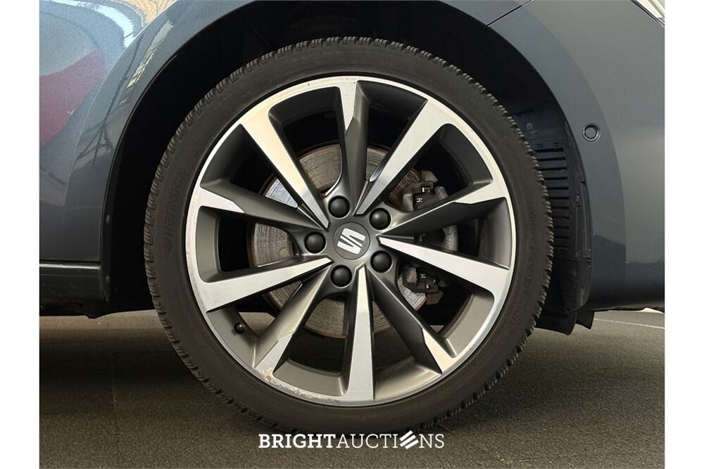 SEAT Leon FR eHybrid PHEV Business Intense 1.4 TSI 258pk 2021, P-582-BT