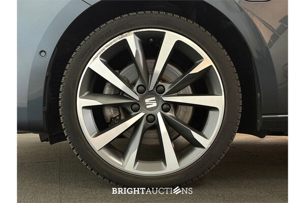SEAT Leon FR eHybrid PHEV Business Intense 1.4 TSI 258pk 2021, P-582-BT