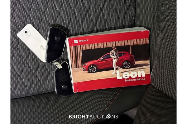 SEAT Leon FR eHybrid PHEV Business Intense 1.4 TSI 258pk 2021, P-582-BT