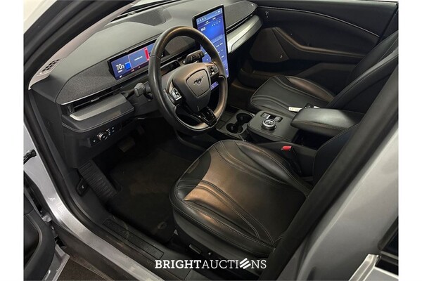 Ford Mustang RWD 75 kWh 2021 (Origineel-NL), L-042-ST