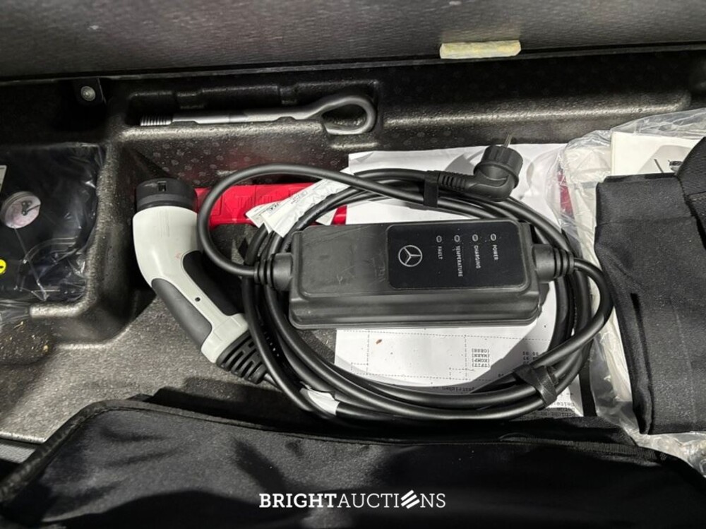 Mercedes-Benz EQA 25067 Business Solution Luxury 67 kWh 190pk 2021 (Origineel-NL) EQA-Klasse, L-613-PS