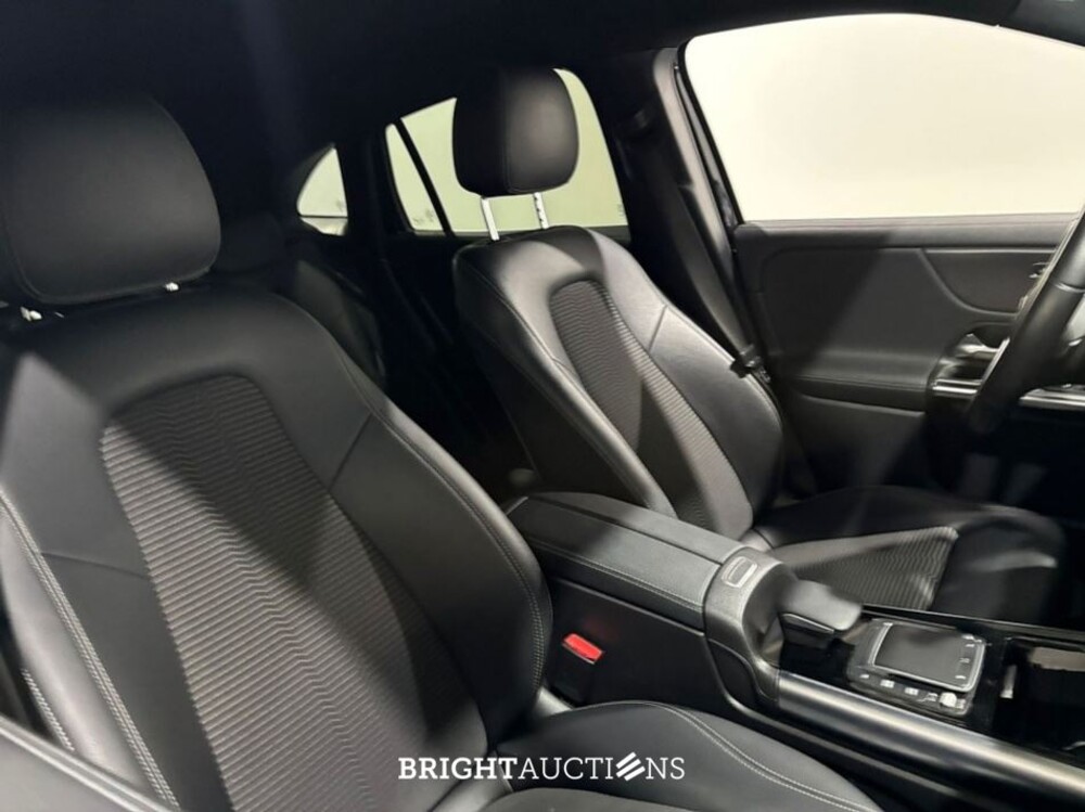 Mercedes-Benz EQA 25067 Business Solution Luxury 67 kWh 190pk 2021 (Origineel-NL) EQA-Klasse, L-613-PS