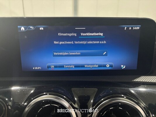 Mercedes-Benz A250 e BusinesS-Line 272pk 2023 (Origineel-NL) A-klasse, T-433-LD