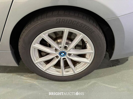 BMW 320e 3 Serie Touring 272pk 2023 (Origineel-NL) 3-Serie, T-950-KL