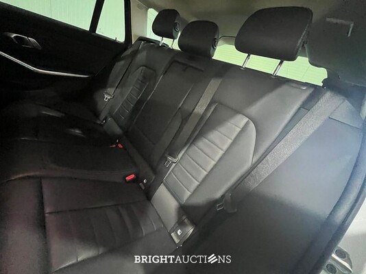 BMW 320e 3 Serie Touring 272pk 2023 (Origineel-NL) 3-Serie, T-102-HT