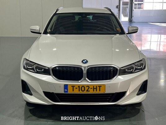 BMW 320e 3 Serie Touring 272pk 2023 (Origineel-NL) 3-Serie, T-102-HT