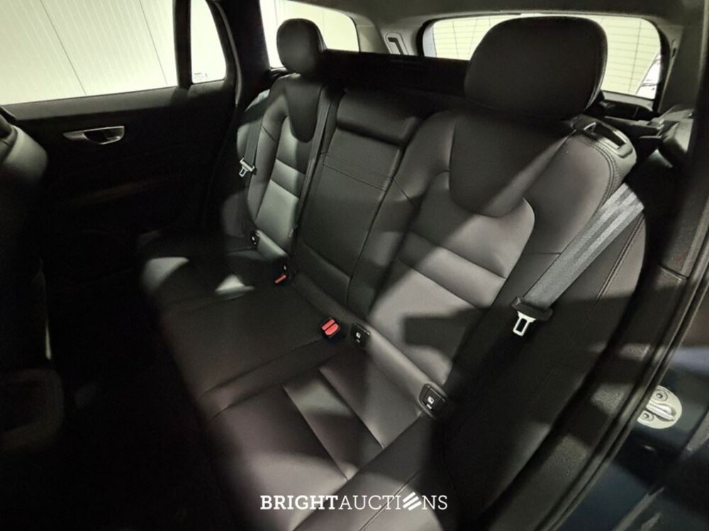 Volvo V60 B3 Essential 2.0 163pk 2022 (Origineel-NL), R-063-BD