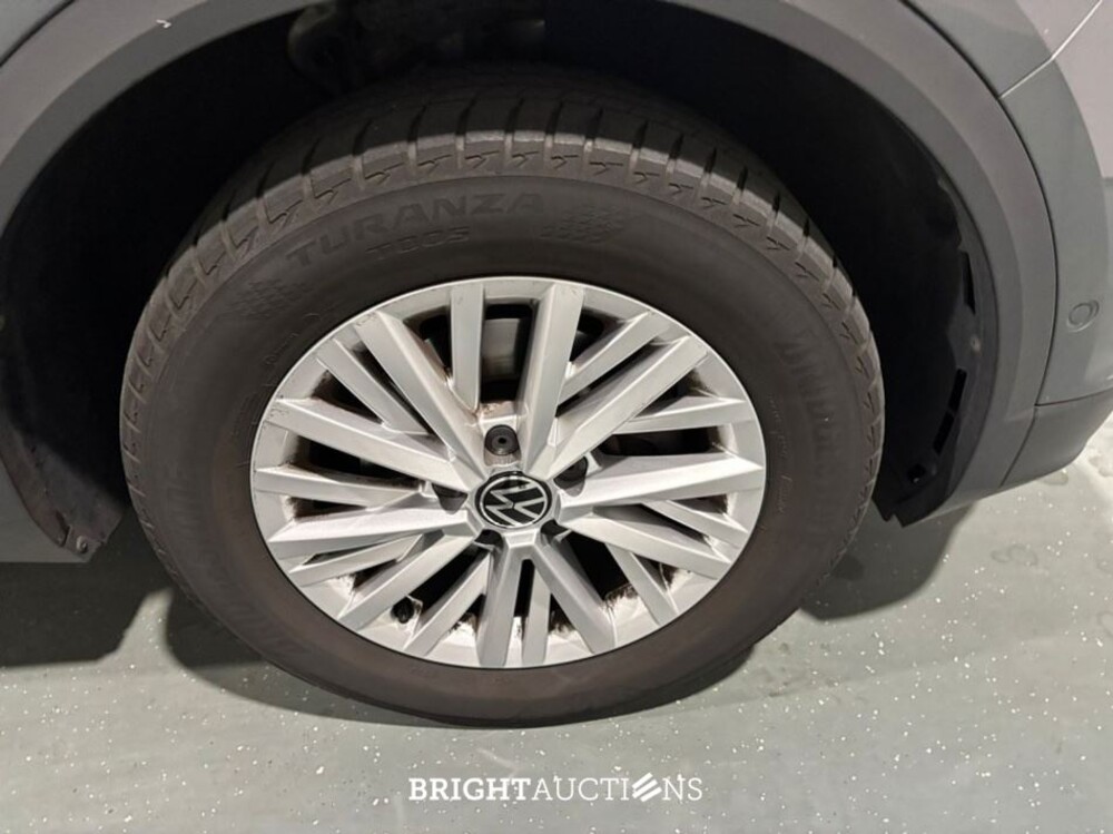 Volkswagen T-Roc Life Business 1.5 TSI 150pk 2022 (Origineel-NL), P-830-ZL