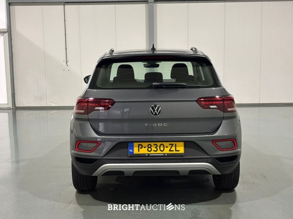 Volkswagen T-Roc Life Business 1.5 TSI 150pk 2022 (Origineel-NL), P-830-ZL