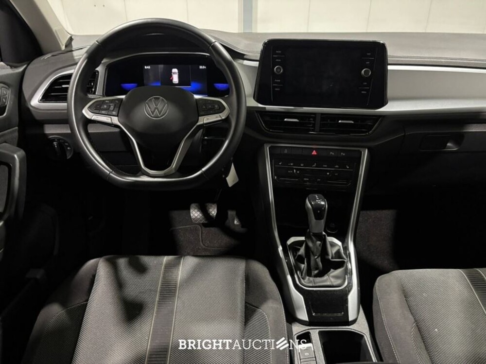 Volkswagen T-Roc Life Business 1.5 TSI 150pk 2022 (Origineel-NL), P-830-ZL