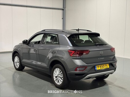 Volkswagen T-Roc Life Business 1.5 TSI 150pk 2022 (Origineel-NL), P-830-ZL