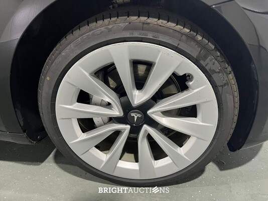 Tesla Model 3 RWD 60 kWh 283pk 2023 (Origineel-NL), S-292-TN