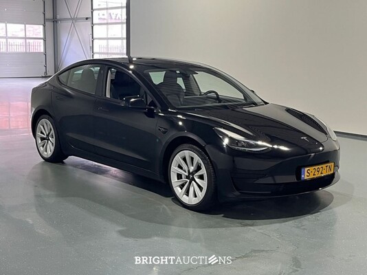 Tesla Model 3 RWD 60 kWh 283pk 2023 (Origineel-NL), S-292-TN