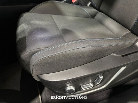 Lynk & Co 01 PHEV 1.5 261pk 2022 (Origineel-NL), P-496-ZR